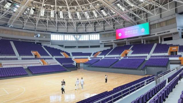 海港夺冠历程：上半程排第4，对BIG4仅取1分；下半程11胜2平2负